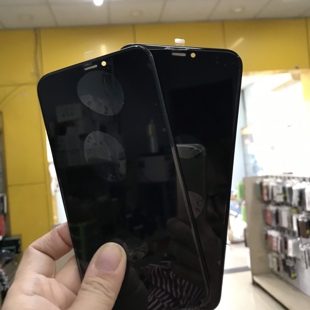 man-hinh-iphone-11-pro-incell-2