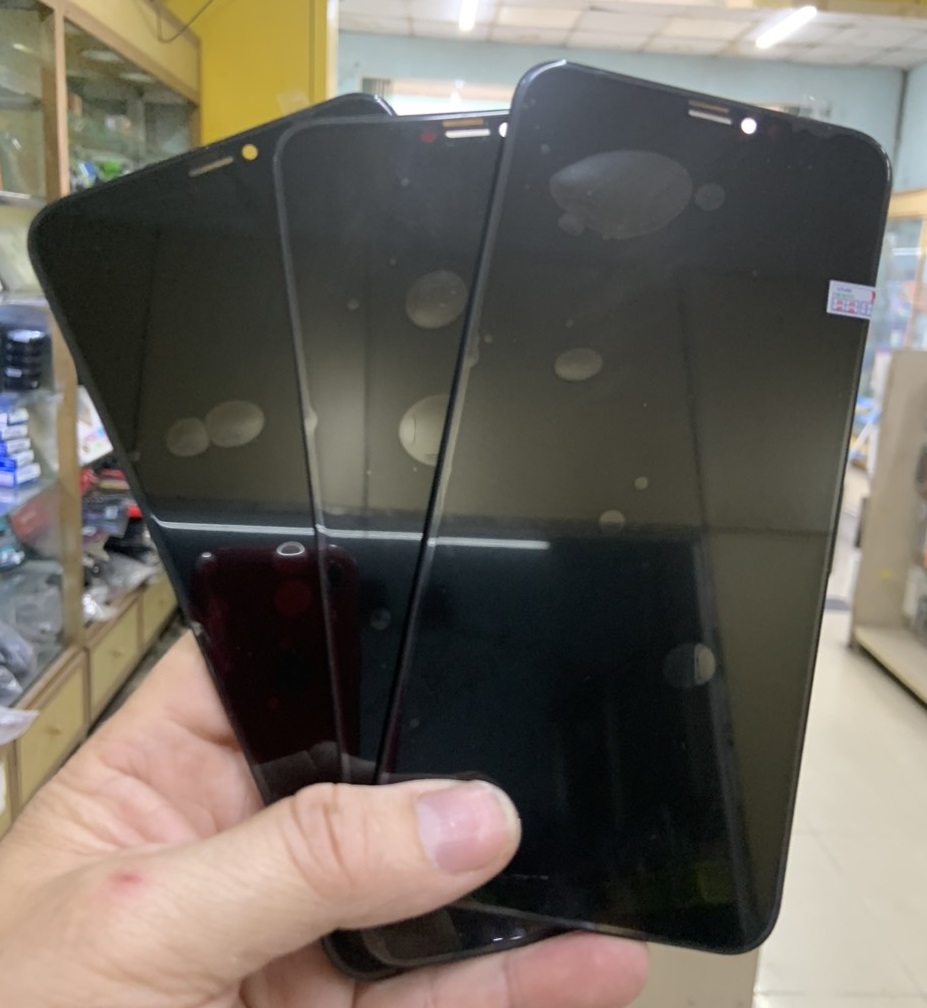 man-hinh-iphone-xsm-1