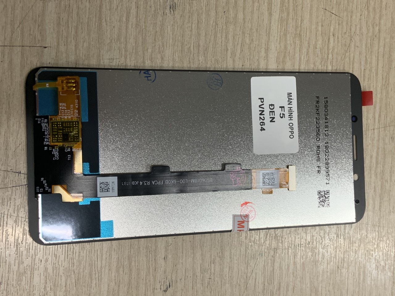 man-hinh-oppo-f5-5