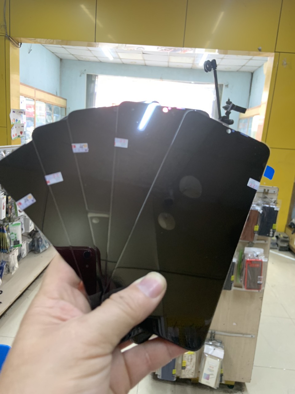man-hinh-oppo-f9-2