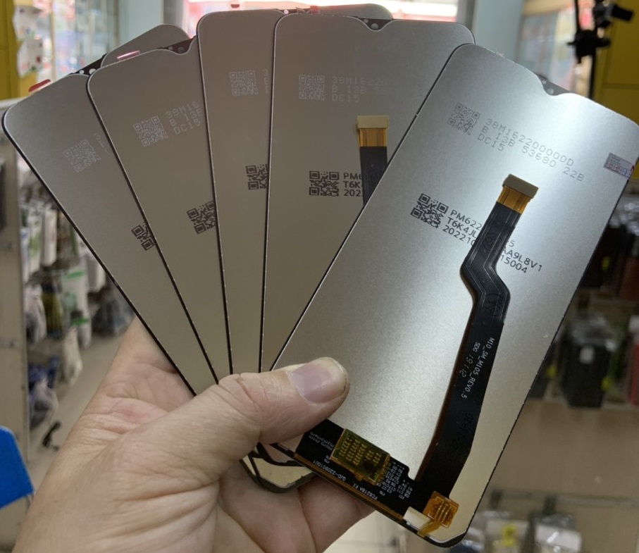 man-hinh-samsung-a10-2
