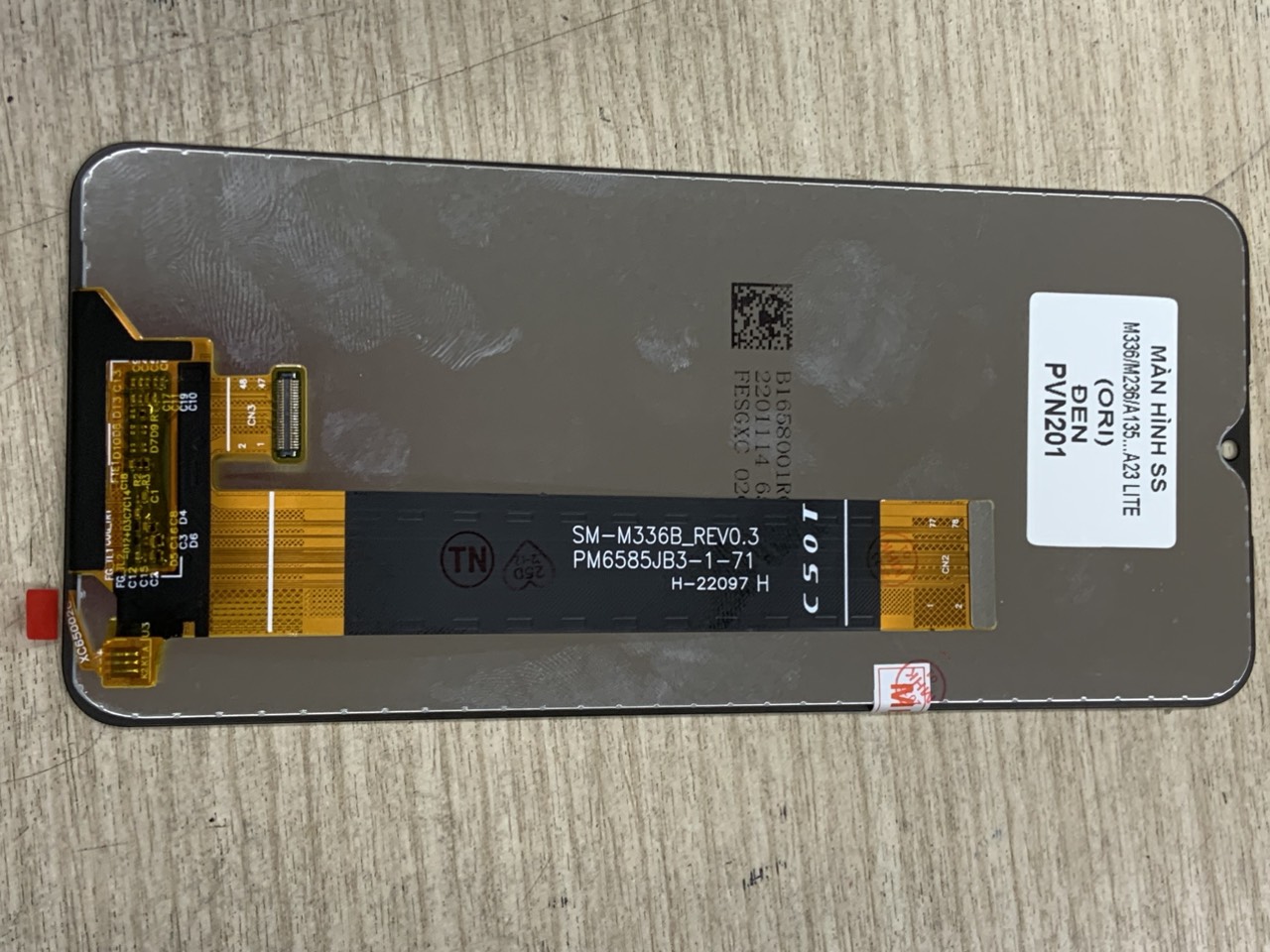man-hinh-samsung-m336-3