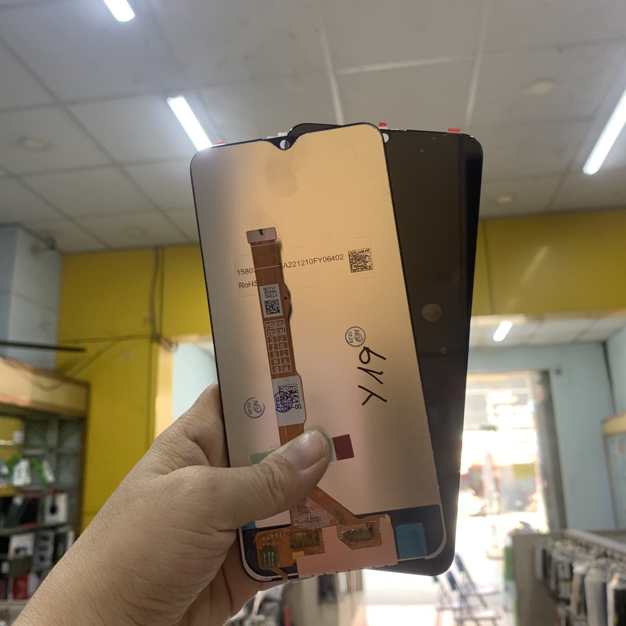 man-hinh-zin-new-vivo-y19-2